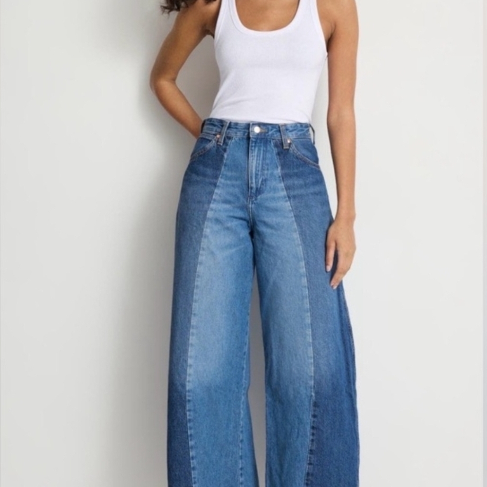 Wrangler Sz 26 Two Toned Blue Wide-Leg Jeans